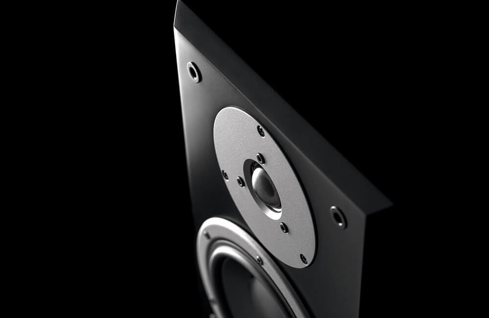 Dynaudio Emit 20