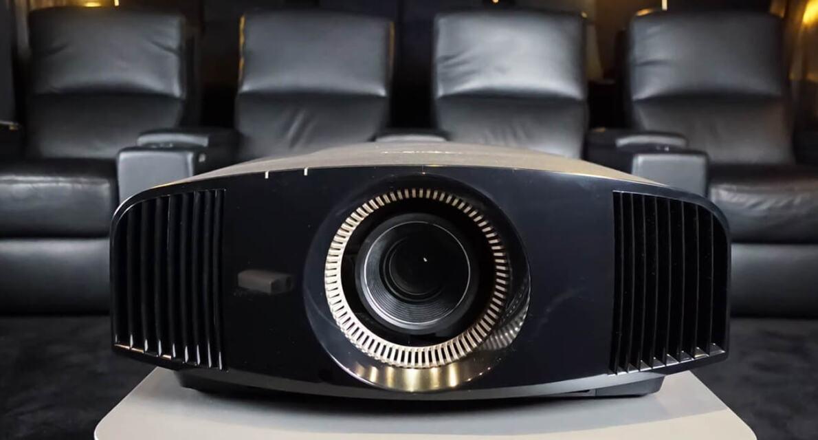 4K-панель SXRD™
