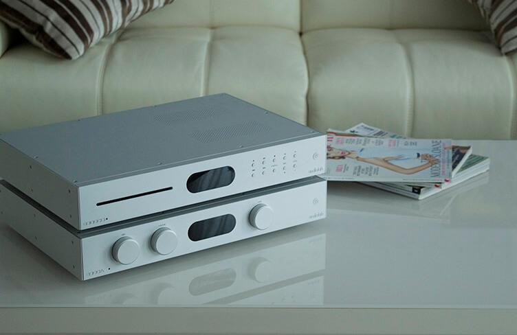 AudioLab 8300A Silver