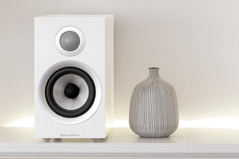 Bowers & Wilkins 707 S2 White