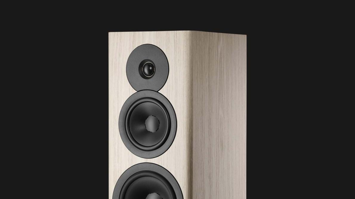 Dynaudio Evoke 30 White High Gloss